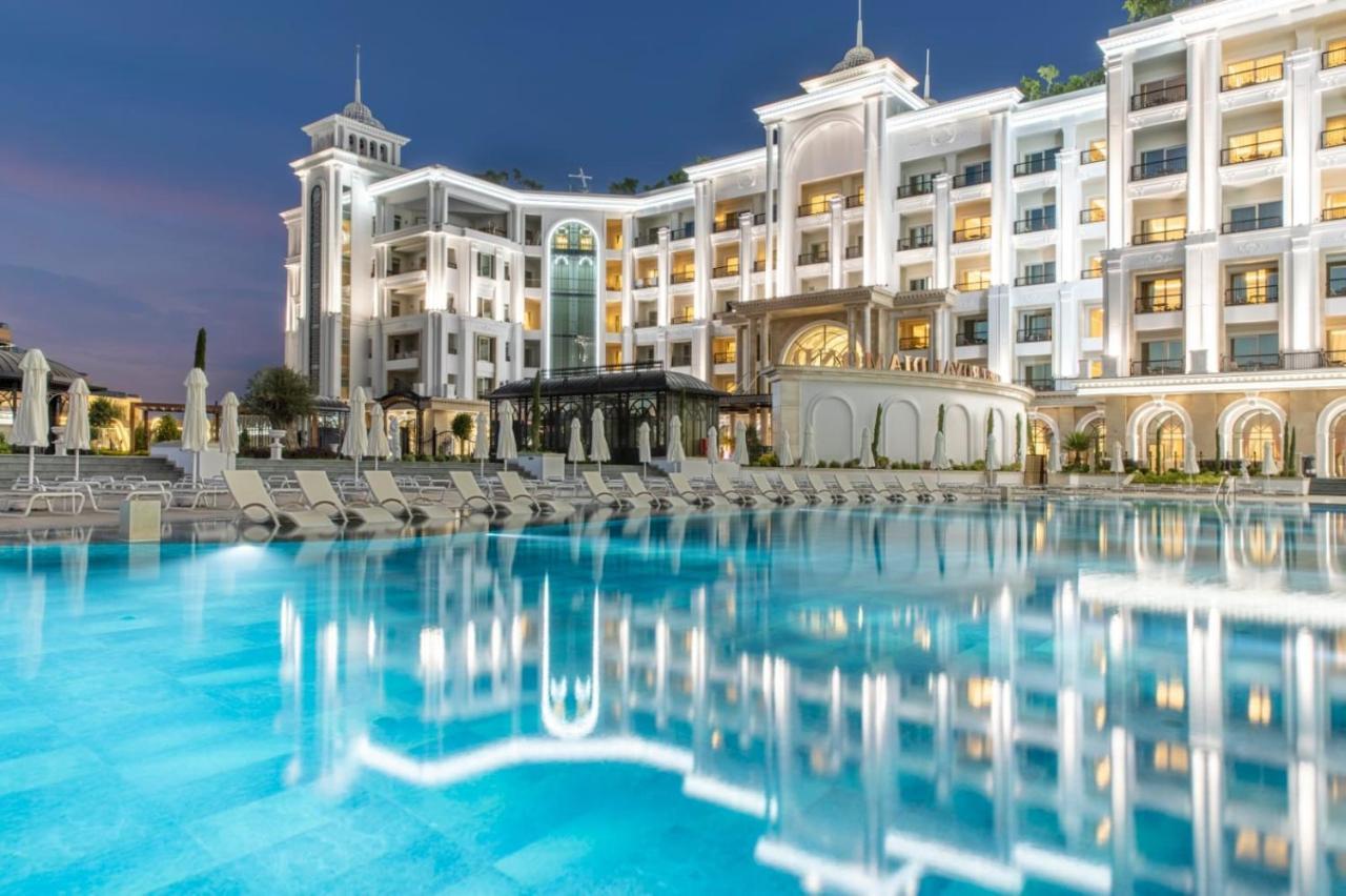 Merit Royal Diamond Hotel & Spa Karavas  外观 照片